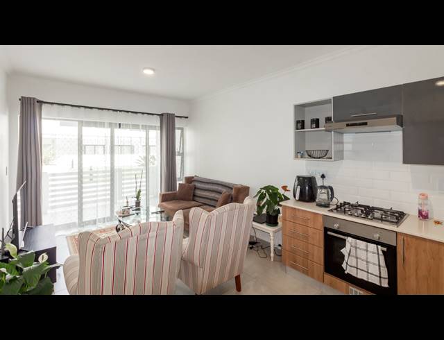 1 BEDROOM APARTMENT TO LET IN UMHLANGA RIDGE
